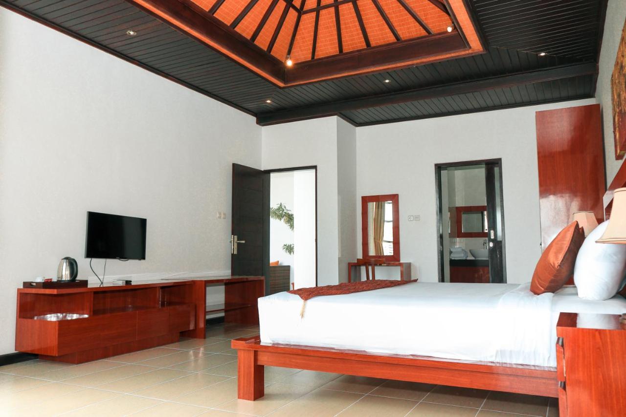 Argya Santi Suite And Villas Seminyak Exterior foto